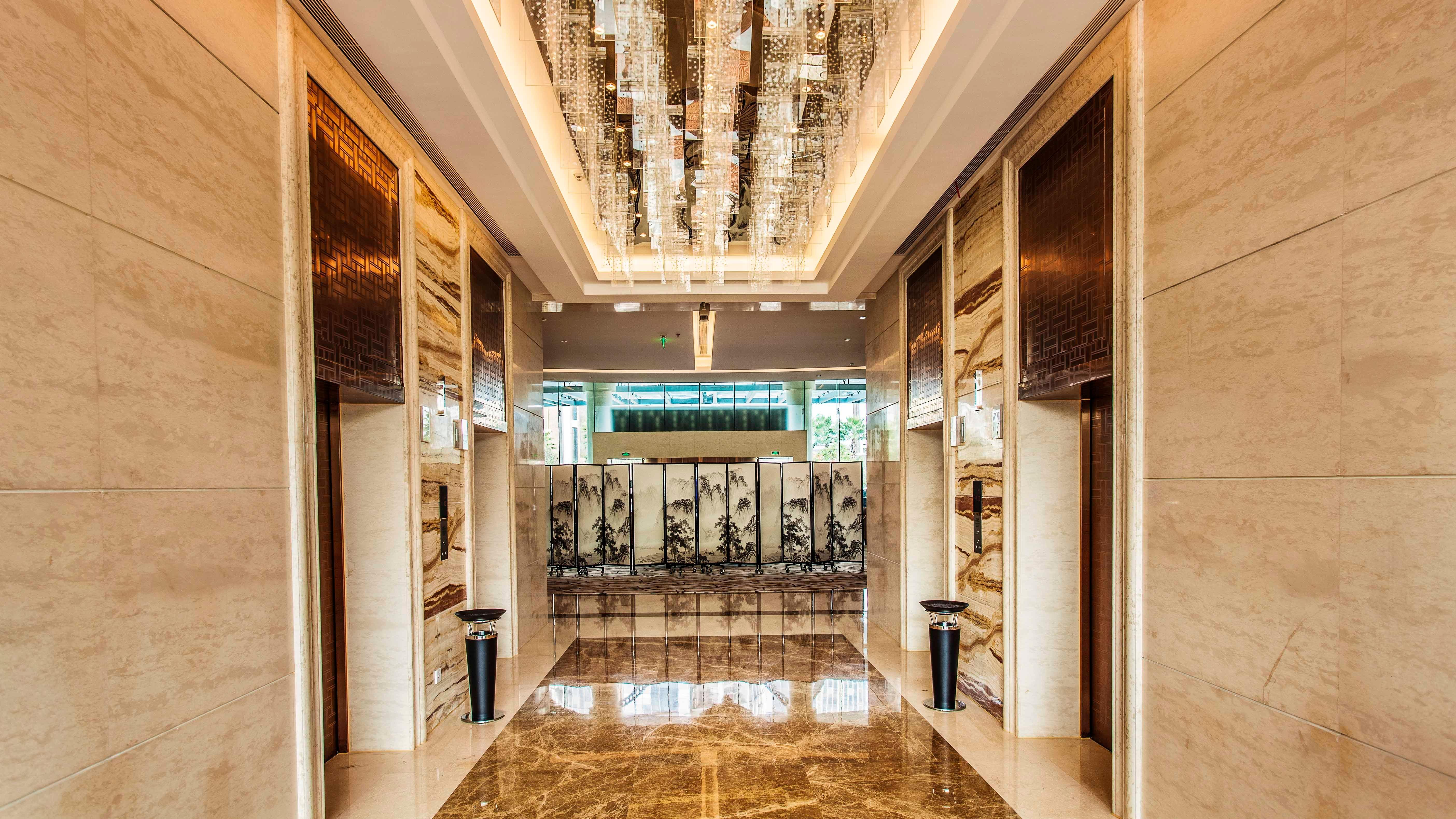 Holiday Inn Nanchang Riverside By Ihg Nanchang (Jiangxi) Exterior foto